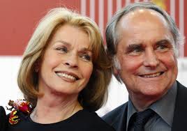 Im fragebogen spricht sie über ihr größtes talent, krautfleckerln und wiener schnitzel und ob der saturn schuld an einer pechsträhne sein. Sfeo6pnohdbvim