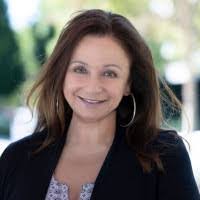 Lisa Barra's Instagram, Twitter & Facebook