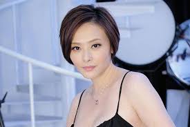 幸福的形狀 作曲 盧紹瑩作詞 阿怪就這樣吧 夜開始轉涼 星星在天上 不為什麼發光寫在心上 用沉默傳達 靜靜凝望著天空 不說話在心裡歌唱 描繪靈魂. è•­æ·'æ…Žé•·å­å®®è‚Œç˜¤è‡ªå–»åƒè‚šè—ç‚¸å½ˆ è¯äººå¥åº·ç¶²
