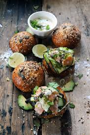 Mini Burger Pour Les Poules Aimant Les Saumons Parce Que Les Graines Et Les Saumons Manger Sainement Recettes De Cuisine Dorian Cuisine