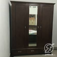 Model lemari pakaian pintu 3 minimalis modern jati. Jual Lemari Pakaian Minimalis 3 Pintu Jati Klasik Furniture