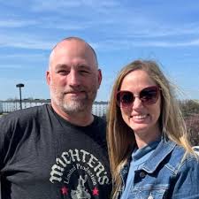 Greg Vineyard (@GregVineyard1)