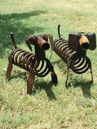 Gartendeko Aus Metall 17 Vielfaltige Ideen Mit Industriellem Charakter Neueste Dekoration Scrap Metal Art Metal Art Projects Metal Sculpture Artists