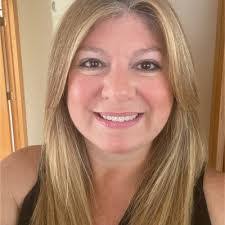 Dawn Lapointe's Instagram, Twitter & Facebook