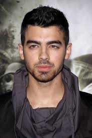 Joe Jonas Spiked Hair Trendy Short Haircuts Mens Hairstyles Short Mens Haircuts Short