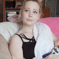 PERHE Toisenlaiset teiniäidit: Bea, 17, sai esikoisen 14-vuotiaana, nyt  tulossa