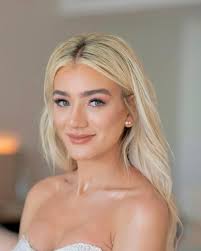 Enjoying a wonderful dinner with my amazing wife @abbyelyssa — making  memories one meal at a time❤️