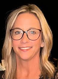 Karin Woodruff's Instagram, Twitter & Facebook