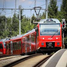 gerry2735 on instagram uetliberg zurich sbahn s10 stadler stadlerrail swiss switzerland schweiz alps europe train swiss railways railway train