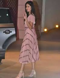 Bollywood Actress Katrinakaif At Ambani Engagement Party Katrina Kaif Photo Katrina Kaif Bollywood Fashion