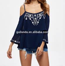 Seperti yang kita ketahui bahwa trend pakaian wanita korea sangat digemari oleh anak muda masa kini khususnya yang gandrung dengan drama korea atau musik korea. Baju Wanita Model Korea Baju Atasan Malam Bahu Terbuka Desain Etnik Buy Wanita Desain Etnik Atasan Top Fashion Wanita Korea Etnis Tops Wanita Korea Pakaian Product On Alibaba Com