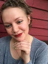 Ariana Thrasher's Instagram, Twitter & Facebook