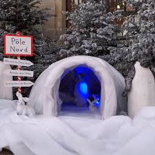 Decoration De Noel Pingouins A La Mairie De Colombes Atelier Michel Taillis Video Decoration Noel Noel Vitrine Noel
