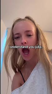 Julia Poli's Instagram, Twitter & Facebook