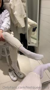 Feet Queen Katy aka feetqueenkaty OnlyFans - Today I decided to show you my  feet after 3 hours of shopping It was really hot So sad that -  Fetish-themed Porn video available