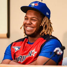 The 243 turning model is one of baseball's most popular weapons ever, currently swung by cody bellinger and daniel murphy among others. Vladimir Guerrero Jr On Instagram Gracias Mi Gente Ya Somos 500k