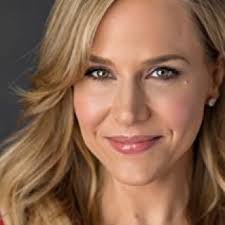 The real costume of Lara Croft, Rita Bennett (Julie Benz)