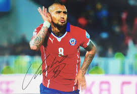 Видаль артуро (arturo vidal) футбол полузащитник чили 22.05.1987. Arturo Vidal Signature Genuinely Autographed Photo Firma Stella
