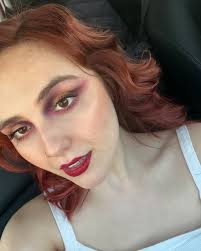 🎃💩🪦🫨📸🕸️🍻🧋💀