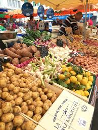 La Primeur De Noirmoutier Sur Les Etals De Marche On En Salive D Avance Merci A Marie France Thierry Pomme De Terre Primeur Etals De Marche Noirmoutier