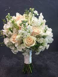 Pin Auf Peach Wedding Bouquets