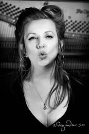 Ali Penny's Instagram, Twitter & Facebook