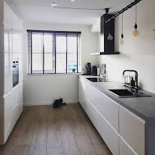 Keuken Van Marit Kroes In Sneek Vtwonen Nl Keuken Keukenontwerpzwart Kroes In 2020 Rustic Kitchen Design Kitchen Design Small Ikea Play Kitchen
