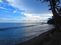 Pantai batu hiu berada di desa ciliang, kecamatan parigi, kabupaten ciamis, jawa barat. Foto Batu Layar Potret Menarik Tentang Batu Layar Senggigi Tripadvisor