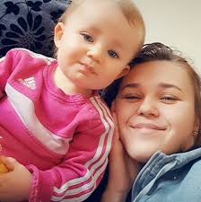 Bonjour , je recherche vêtements tenue + pijama dans le même dressing pour  ma fille de 6 mois en bon état et collection SAISON AUTOMNE svp merci a  vous