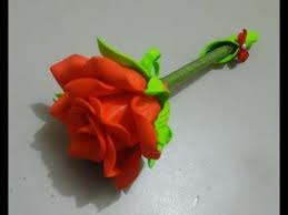 Caneta De Flor De Eva Passo A Passo Herthal Art S Como Fazer Caneta Decorada Com Rosa De E V A Com Canetas Decoradas Canetas Decoradas Em Eva Canetas De Flores