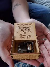 Send a thinking of you gift. 24 Little Gifts To Let Your Favorite People Know You Re Thinking Of Them