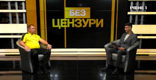 Насамперед це стосується політики, економіки, освіти, здоров'я. Mhvl7 Dpdslbfm