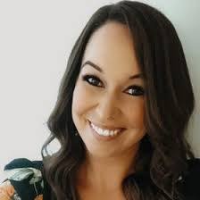 Amanda Craddock's Instagram, Twitter & Facebook