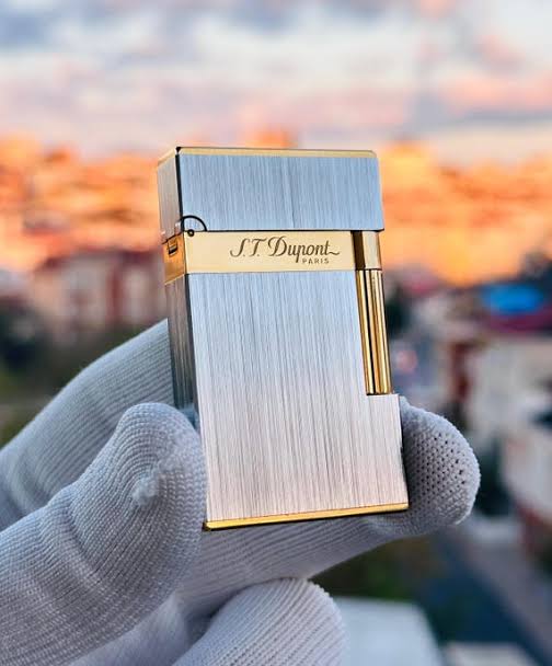 S.T. Dupont Ligne 2
