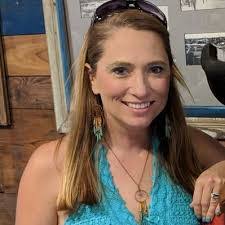 Deanna Soper's Instagram, Twitter & Facebook