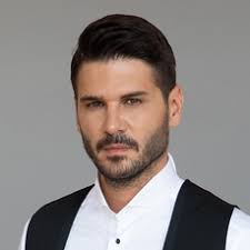 Sıfırdan zirveye yürümüş, hırçın bir ruh; Asla Vazgecmem Show Tv