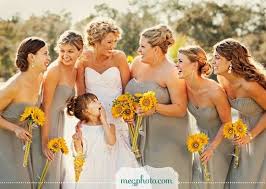 Sunflowers With Bridesmaids Colors Being Neutral Wedding Bridesmaid Colors Wedding Photography