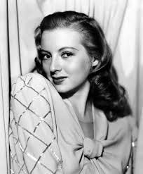 Amazon.com: Posterazzi EVCPBDEVKEEC037HLARGE Evelyn Keyes Ca. 1939 Photo  Print, 16 x 20: Posters & Prints