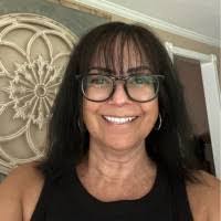 Sandra Keenan's Instagram, Twitter & Facebook