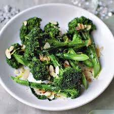 Delicious and crispy, these flaked almonds tuiles can be served with a chocolate mousse, vanilla ice cream or crème brûlée. Broccoli With Olive Oil Lemon And Almonds