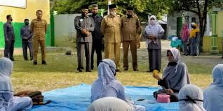 Searches web pages, images, pdf, ms office and other file types in all the major languages, and includes advanced search features, news, maps and other services. Kankemenag Bireuen Dampingi Bupati Pantau Proses Belajar Tatap Muka Tingkat Mi Kemenag Bireuen