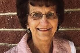 Leah Bellamy's Instagram, Twitter & Facebook