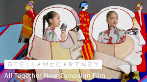 Non ha casa e vive su uno scuolabus. Stella Mccartney X The Beatles All Together Now Campaign Film Youtube
