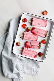 Strawberry Chocolate Cheesecake Pops Weekend Links Recipe Chocolate Strawberries Cheesecake Pops Popsicle Recipes