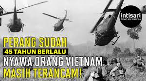 Pada bab ini merupakan analisis dari penulisan skripsi, yang terdiri dari, pertama, nilai utama dalam perang dan yang kedua adalah aspekaspek. First Fitna Perang Saudara Pertama Dalam Sejarah Islam Ketika Kematian Khalifah Utsman Menjadikan Rakyat Geram Pada Khalifah Ali Karena Tak Memenuhi Hal Ini Dan Menjadikan Pertempuran Besar Semua Halaman Intisari