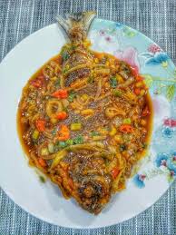 Pindang ikan bawal selain mempunyai rasa yang enak dan lezat, masakan nusantara ini memiliki kandungan gizi antara lain nutrisi omega 3, omega 6 aa, vitamin a, vitamin b, serta vitamin d. Ikan Bawal Saos Padang 2 Resep Masakan Steemit