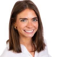 Maggie Clancy's Instagram, Twitter & Facebook