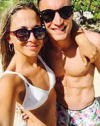 Check spelling or type a new query. Eredivisie Holanda The Romantic Moments Of Tagliafico And Model Caro Calvagni Foto 7 De 17 Marca English