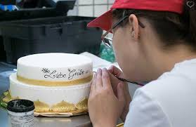 Buttercreme und geschmolzene schokolade eignen sich gut zum schreiben. Zuckerbacker Workshop Bei Groissbock Vickyliebtdich