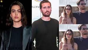 See the super luxurious diamond necklace scott disick gifted amelia hamlin for her 20th birthday. Amelia Hamlin Lashes Out At Critics Of Her Romance With Scott Disick
